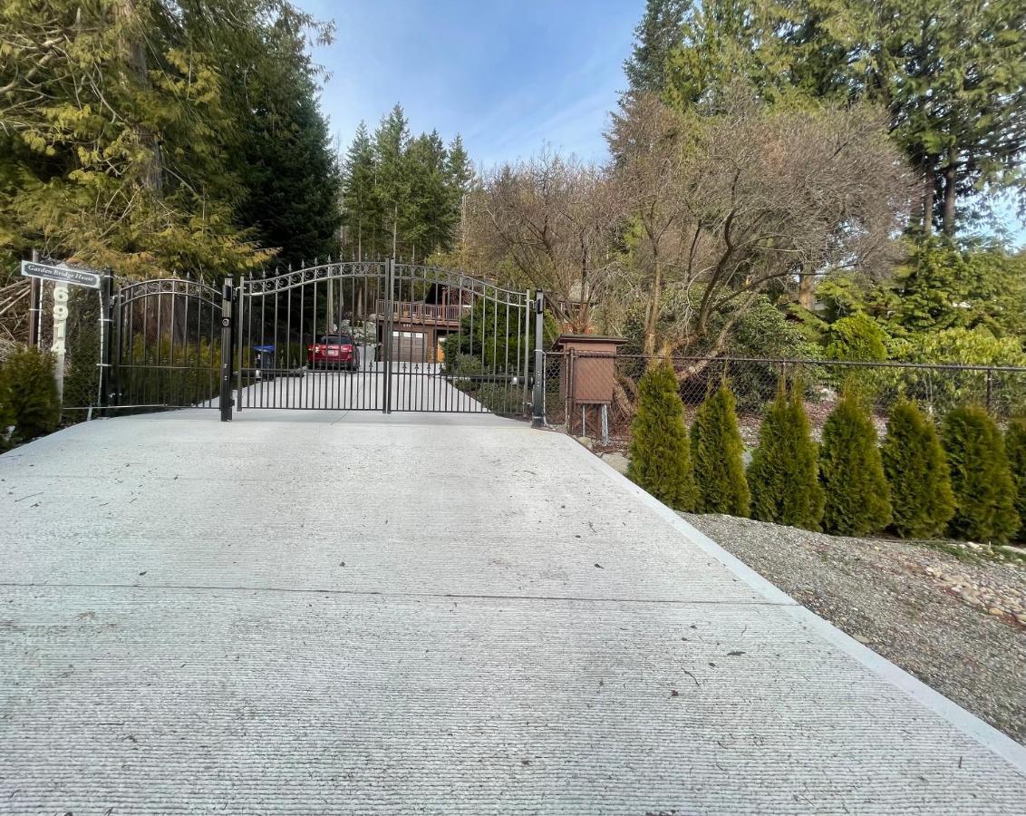 Garden Bridge House Villa Sechelt Ngoại thất bức ảnh