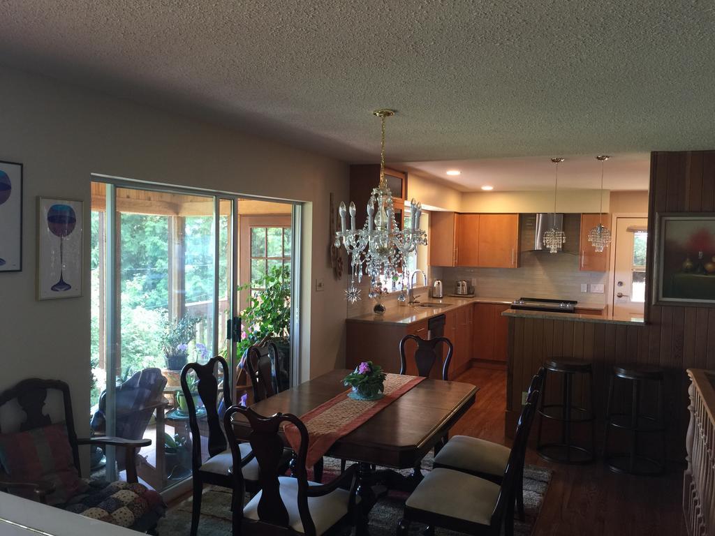 Garden Bridge House Villa Sechelt Ngoại thất bức ảnh